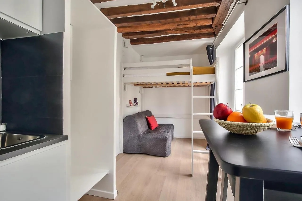 Lovely Mezzanine In The Heart Of 3m Appartamento Parigi
