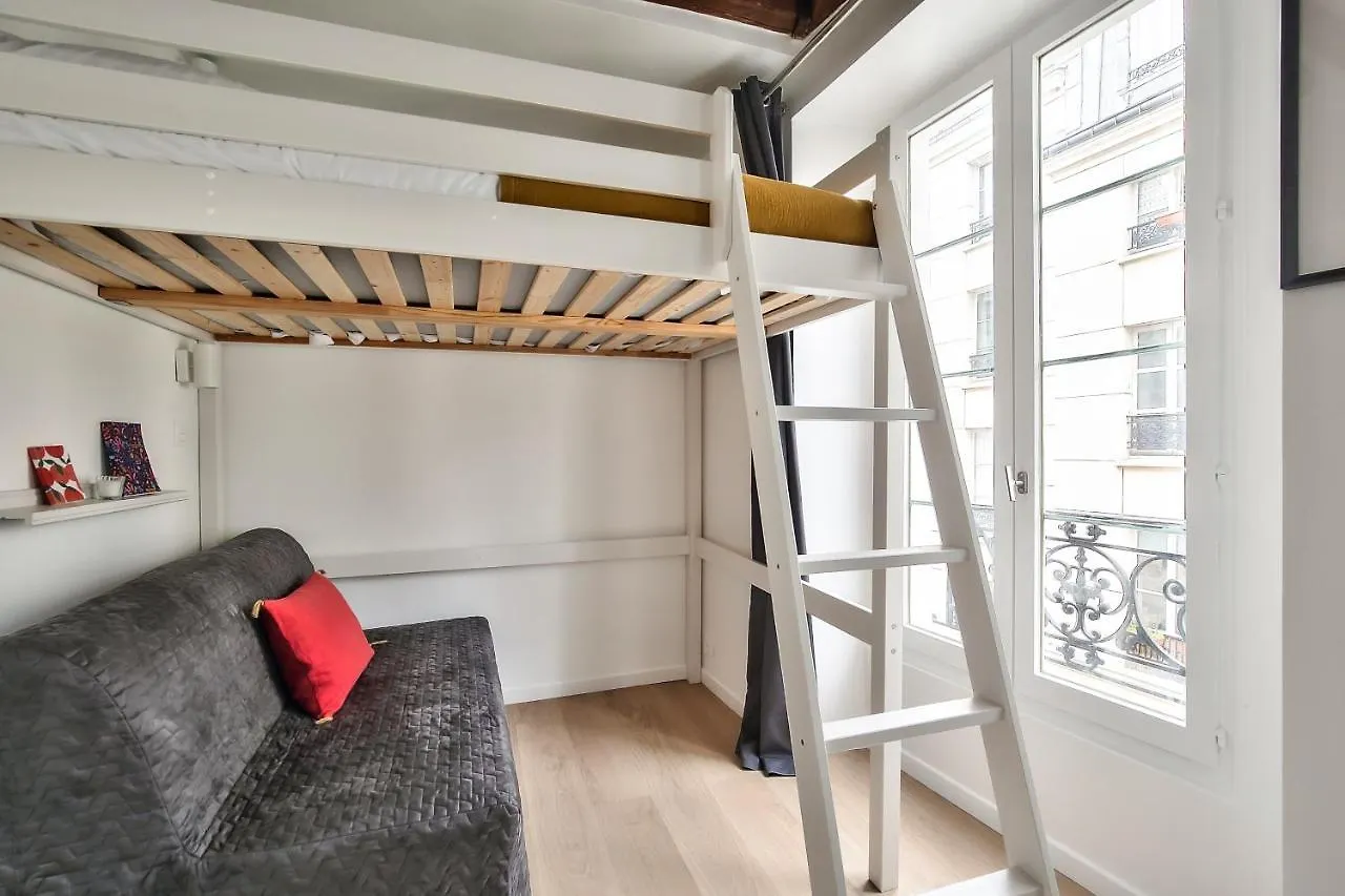 Apartment Lovely Mezzanine In The Heart Of 3m Paris